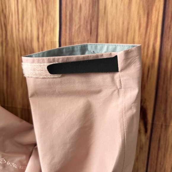 Arcteryx Beta Series Beta LT Hooded Hardshell Jacket, Sizes S, M, L - Picture 6 of 8